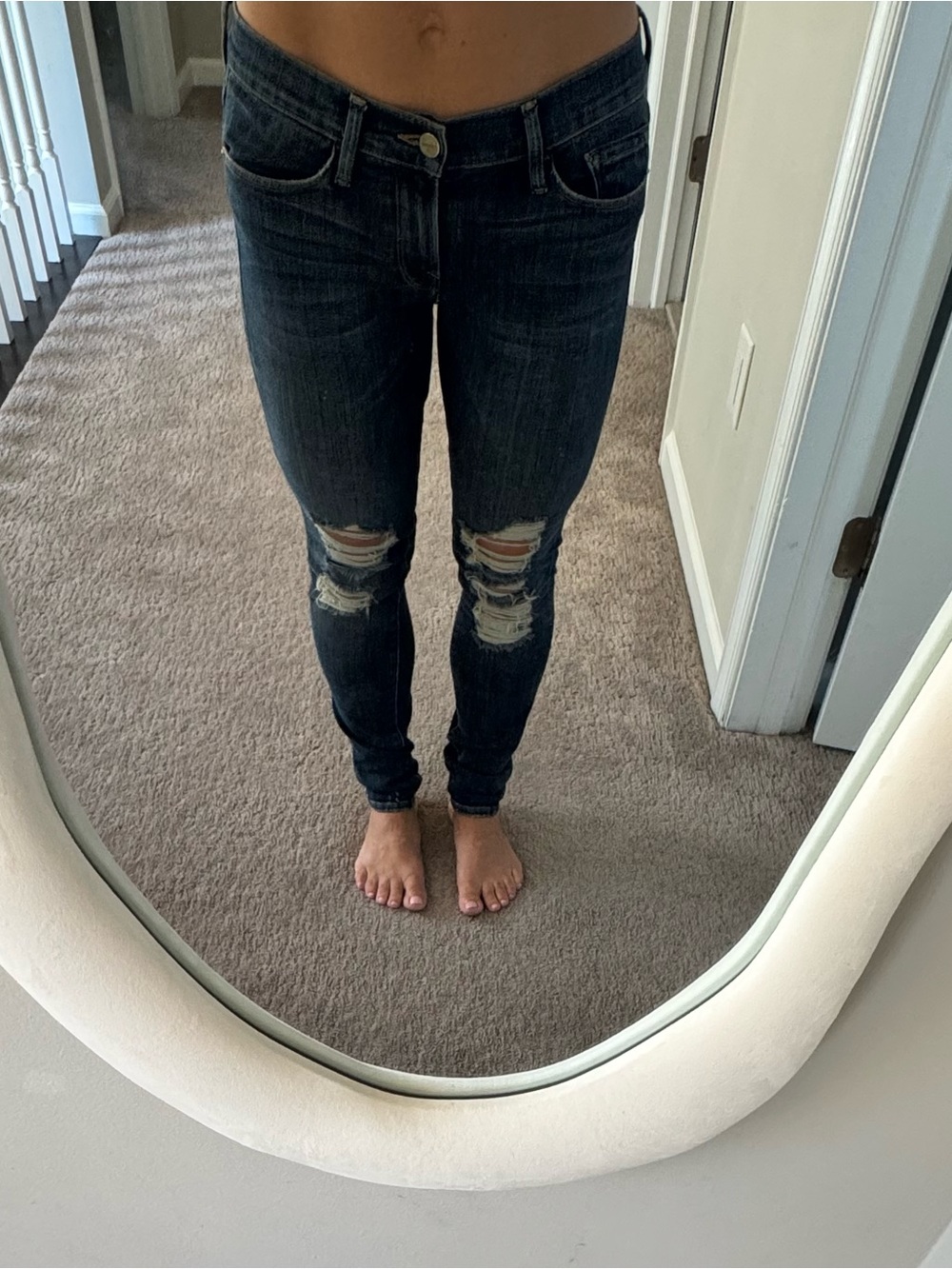 Frame Denim Dark Wash Distressed Skinny Jeans Size 27 - Women